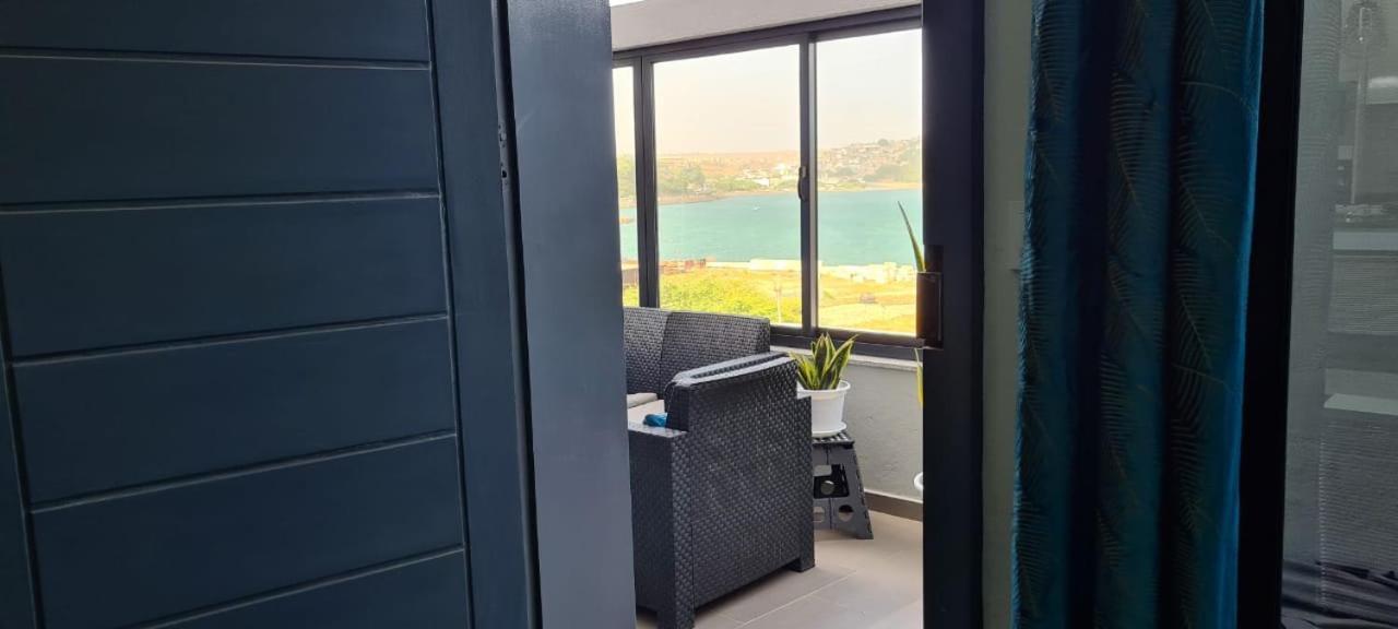 Appartement Cazino Apartamento 4 à Praia Extérieur photo